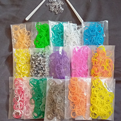 1500 mixed colour - rubber, loom